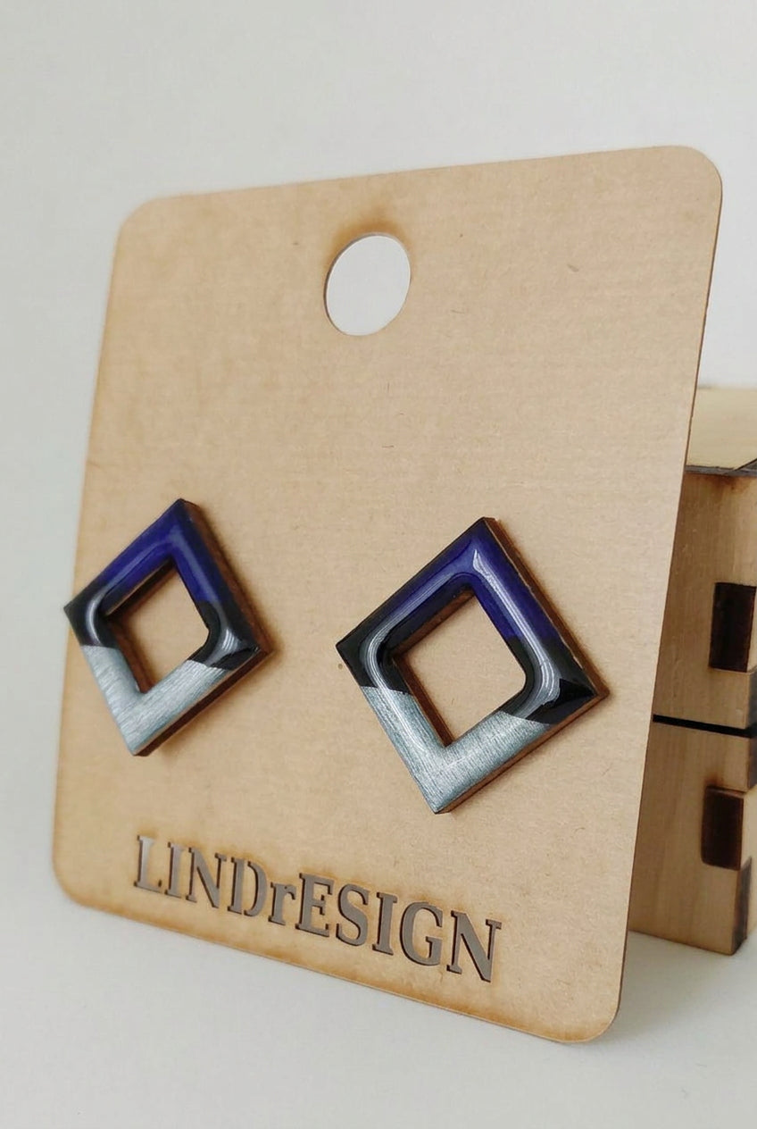 Open Diamond Stud Earrings – Blue & Silver Gradient