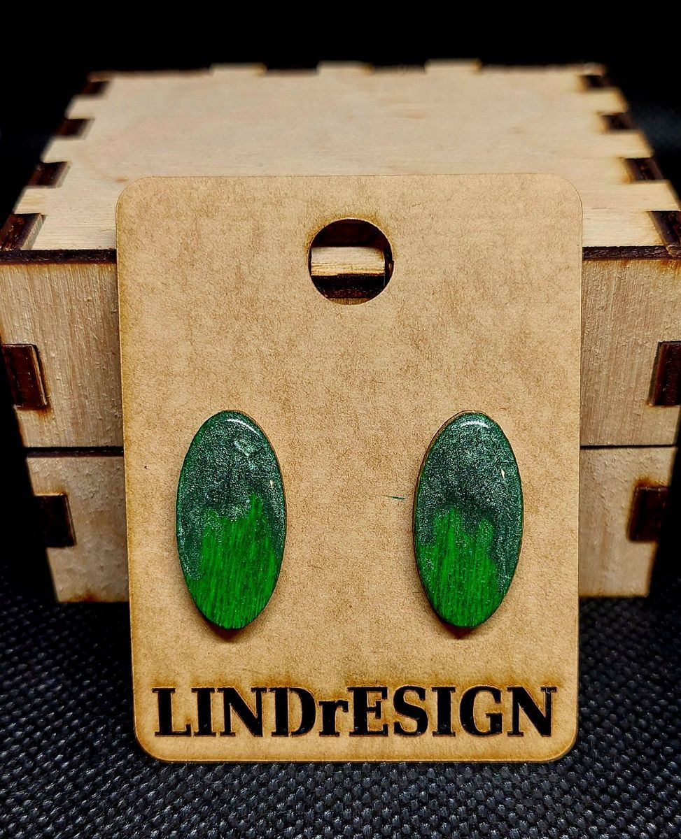 Oval Stud Earrings – Emerald Green Shimmer